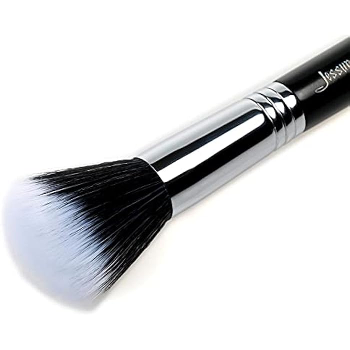 Jessup 187 Large Powder and Foundation Brush - Image 2